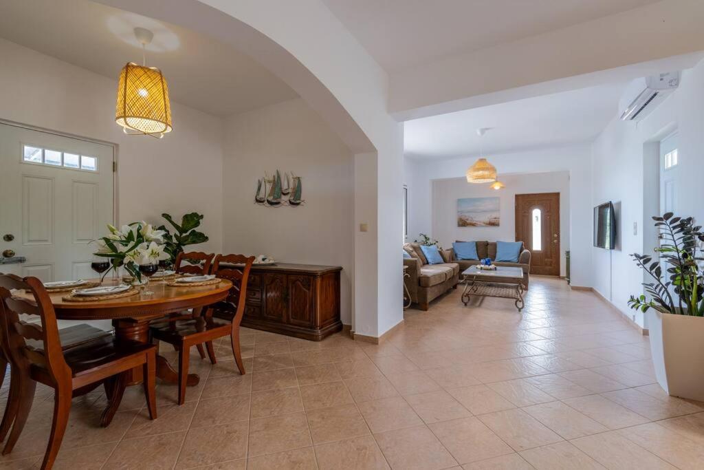 Blue Harmony Villa Dhrámia 외부 사진